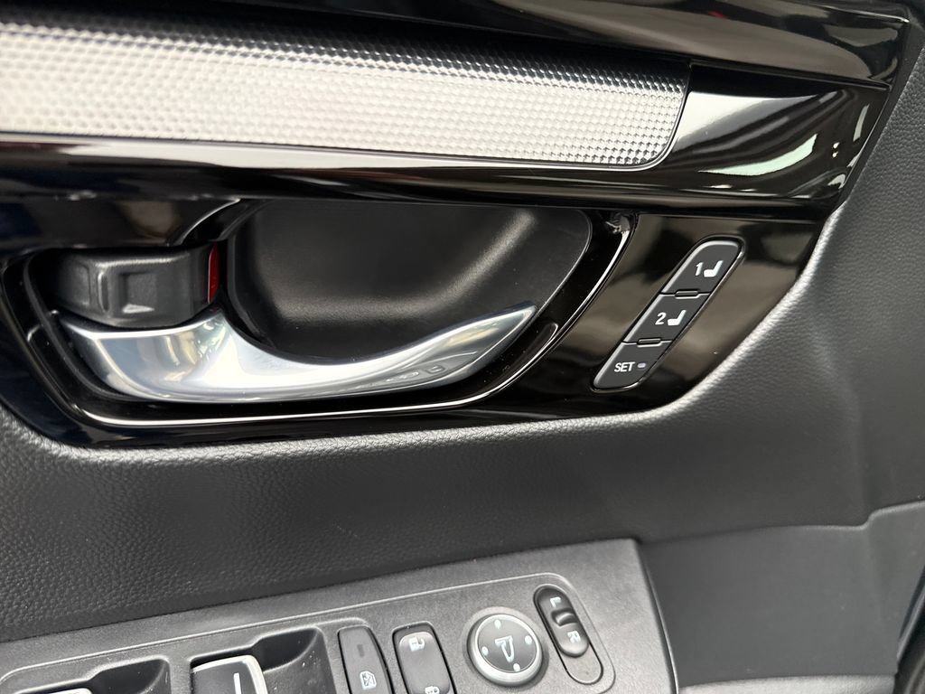 Certified 2025 Honda CR-V EX-L image 11