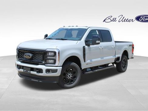 New 2026 Ford F250 Lariat w/ Black Appearance Package AWD/4WD image 1