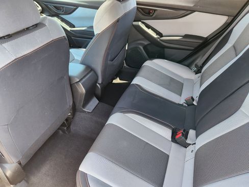 Used 2019 Subaru Crosstrek 2.0i Premium w/ Eyesight System image 9