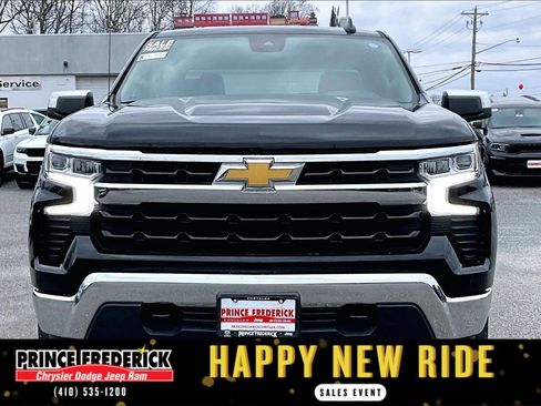 Used 2023 Chevrolet Silverado 1500 LT image 2
