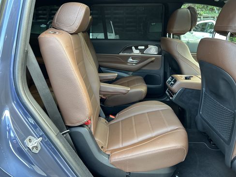 Certified 2025 Mercedes-Benz GLS 450 4MATIC w/ AMG Line Exterior image 49