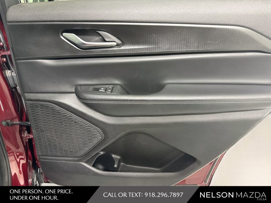 Used 2023 Jeep Grand Cherokee L Laredo AWD/4WD image 43