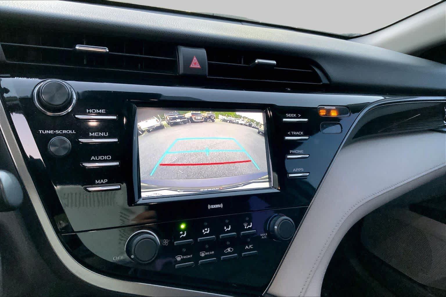 Used 2020 Toyota Camry LE FWD image 26