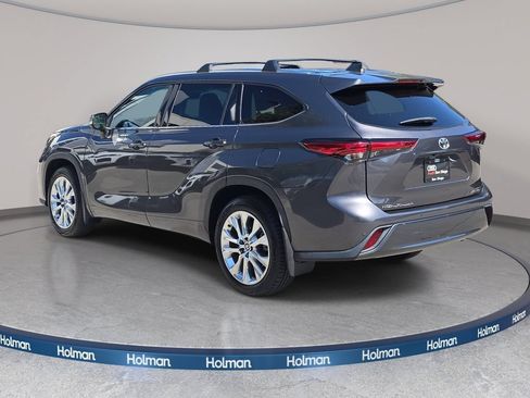 Used 2021 Toyota Highlander Limited FWD image 8