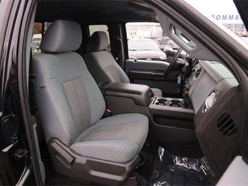 Used 2011 Ford F350 XLT w/ XLT Premium Pkg image 19