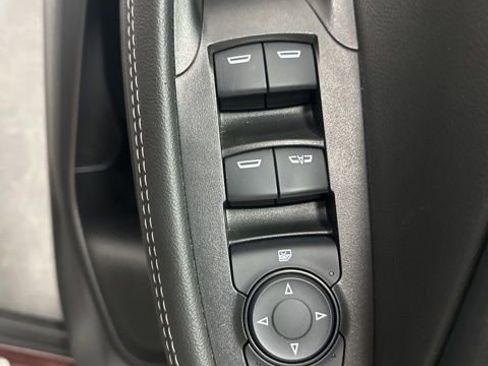 Used 2022 Buick Encore GX Select image 11