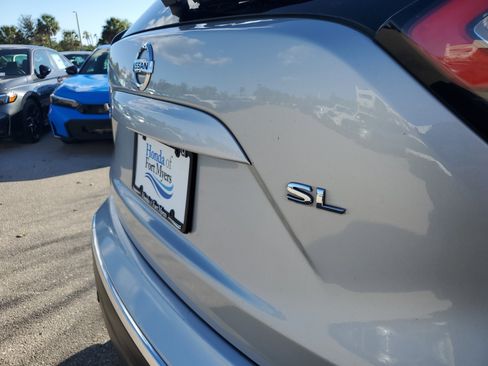 Used 2019 Nissan Murano SL image 11