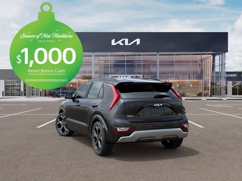 New 2025 Kia Niro SX Touring image 4