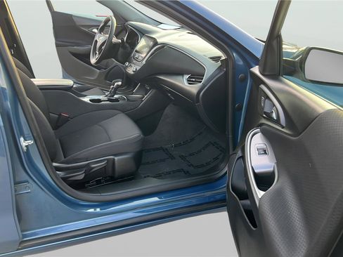 Used 2024 Chevrolet Malibu LT image 13