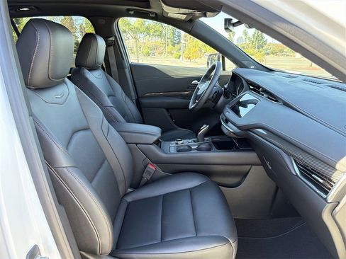 Certified 2023 Cadillac XT4 Sport w/ Cold Weather Package image 33