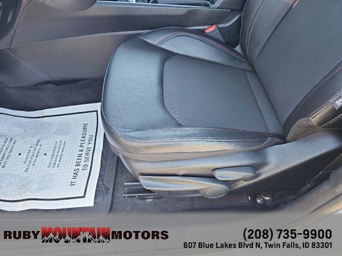 Used 2025 Jeep Compass Trailhawk AWD/4WD image 12