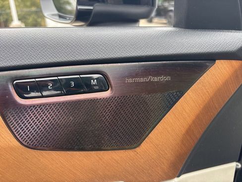 Used 2021 Volvo XC90 T6 Momentum image 15