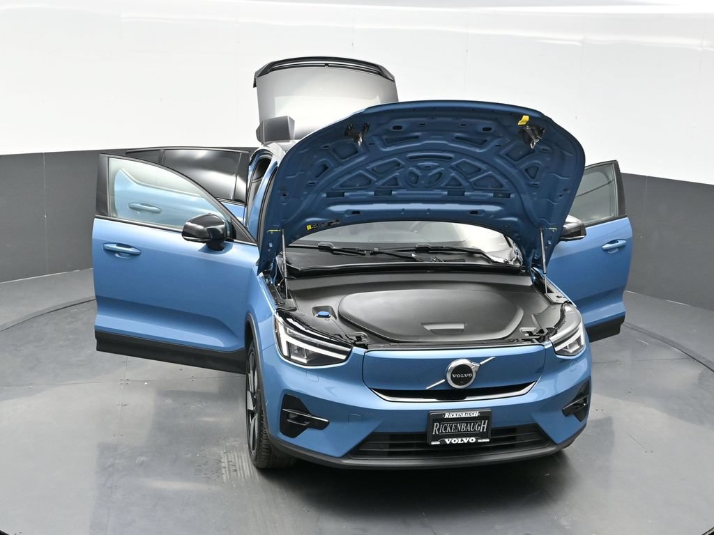 Used 2022 Volvo C40 P8 Recharge Ultimate AWD/4WD image 32