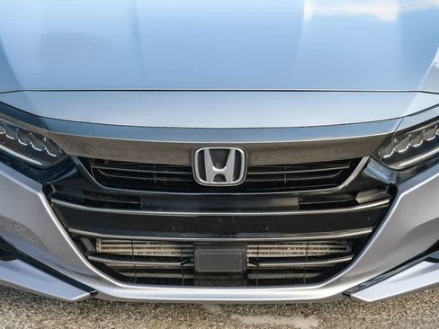 Used 2022 Honda Accord Sport Special Edition image 6