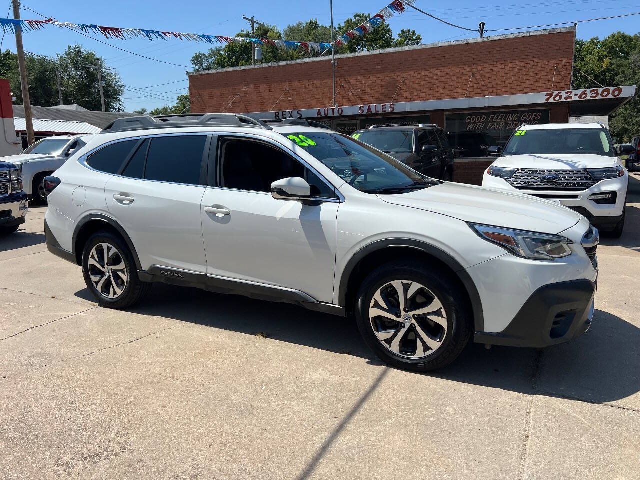 Used 2020 Subaru Outback Limited AWD/4WD image 4