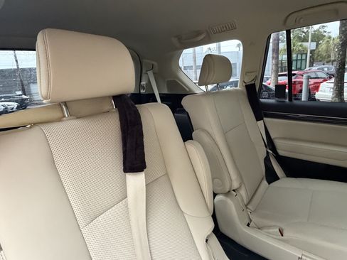 Used 2023 Lexus GX 460 Premium AWD/4WD image 42