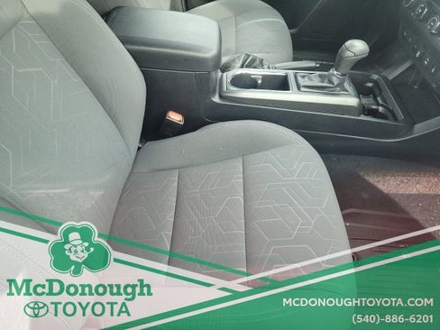 Used 2019 Toyota Tacoma SR5 image 10