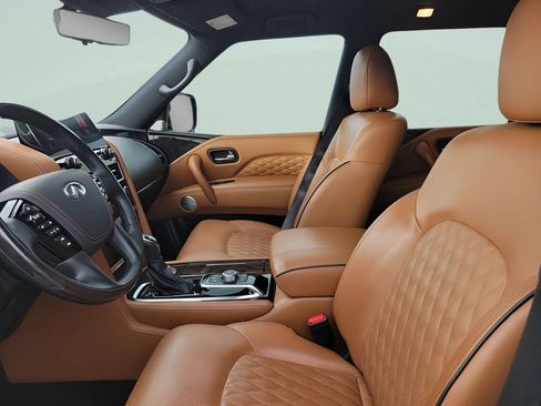 Used 2024 INFINITI QX80 Sensory w/ Cargo Package image 19