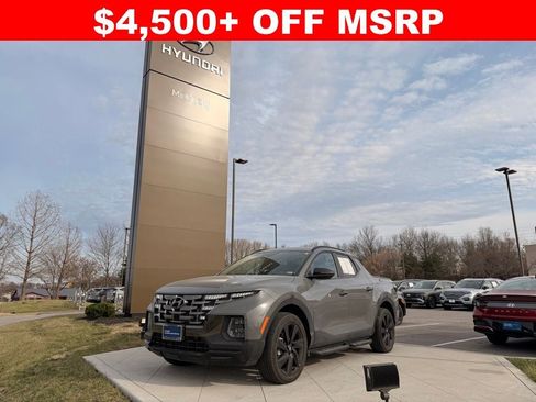 Used 2024 Hyundai Santa Cruz Night AWD/4WD image 1