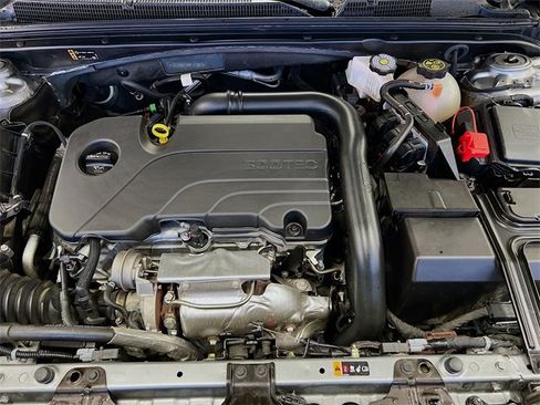 Used 2024 Chevrolet Malibu LT image 33