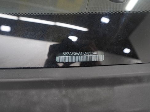 Used 2019 Nissan NV 3500 SL image 29