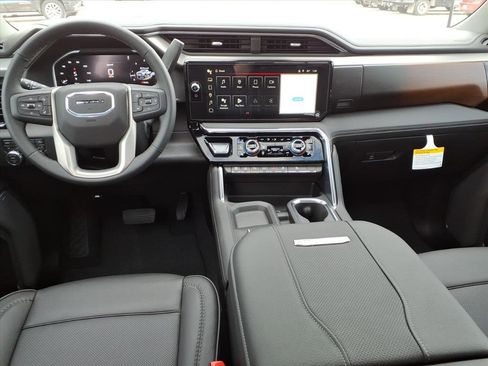 New 2026 GMC Sierra 2500 Denali w/ Denali Reserve Package image 14