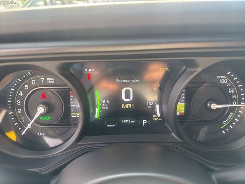 Certified 2025 Jeep Wrangler Unlimited Rubicon 4xe w/ Safety Group image 20