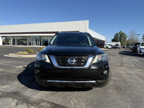 Used 2019 Nissan Pathfinder SV image 4