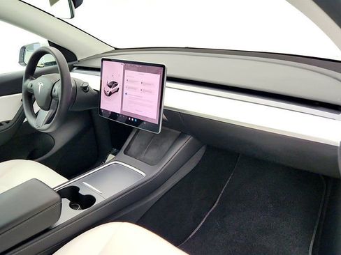 Used 2022 Tesla Model Y Performance AWD/4WD image 29