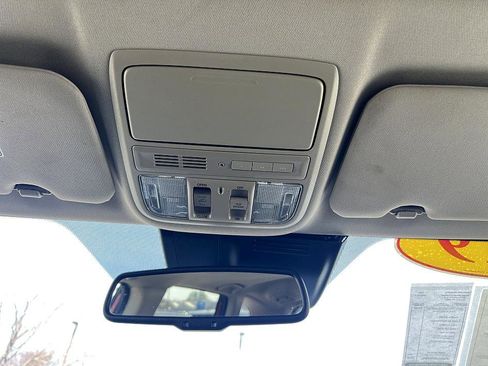 Used 2019 Honda CR-V Touring image 29