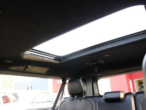 Used 2023 Jeep Grand Wagoneer L Series II image 24