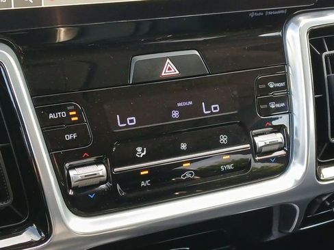 Certified 2023 Kia Sorento SX AWD/4WD image 19