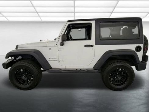 Used 2017 Jeep Wrangler Sport AWD/4WD image 5