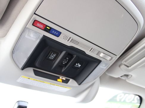 Used 2019 Subaru Forester Premium image 25