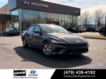 New 2026 Hyundai Elantra SE