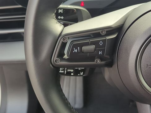 Used 2025 Porsche Taycan image 19