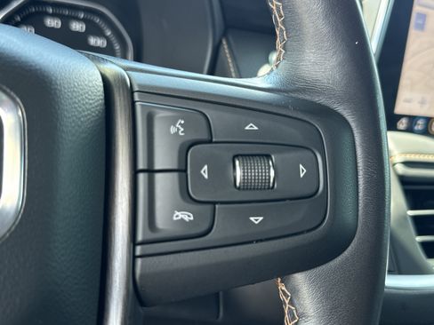 Used 2021 GMC Yukon AT4 w/ AT4 Premium Package AWD/4WD image 16