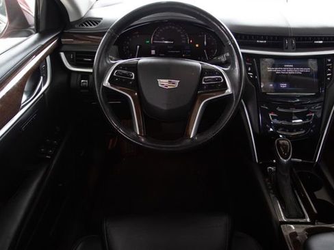 Used 2017 Cadillac XTS Luxury image 27
