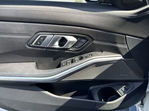 Used 2021 BMW M3 Competition RWD image 13