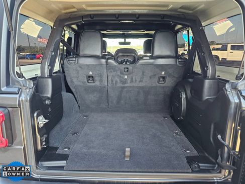Used 2023 Jeep Wrangler Unlimited Rubicon AWD/4WD image 34