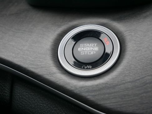 New 2025 Jeep Grand Cherokee L Limited w/ Black Appearance Package image 21