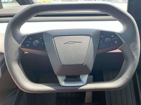 Used 2024 Tesla Cybertruck AWD Crew Cab image 35