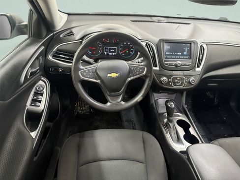 Used 2017 Chevrolet Malibu LS FWD image 10