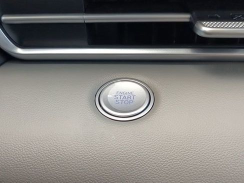 New 2025 Hyundai Elantra Sport FWD image 25