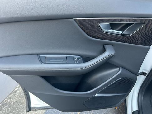 Certified 2023 Audi Q8 Premium Plus w/ Premium Plus Package image 15