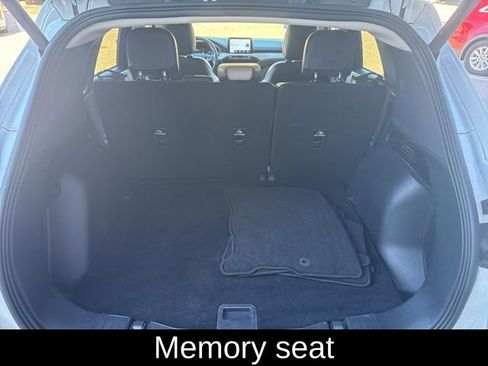 Used 2020 Ford Escape SEL image 11