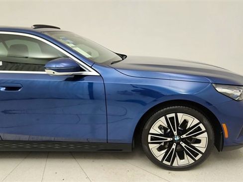Used 2026 BMW 530i image 7