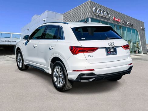 Used 2025 Audi Q3 2.0T Premium image 2
