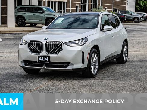 Used 2025 BMW X3 xDrive30i AWD/4WD image 4