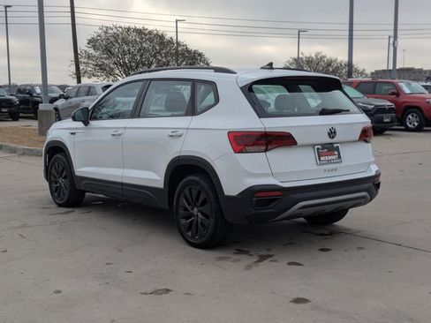 Used 2023 Volkswagen Taos S image 8